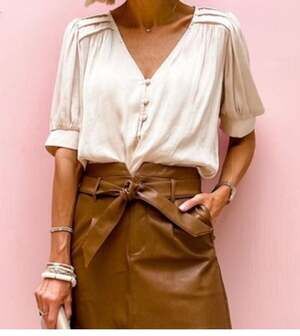 Evereve Audrina Satin Button Down Puff Sleeve Blouse, Sz XS